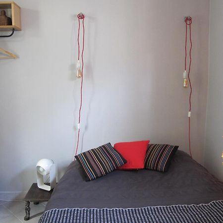 Studio Avec Cour Exterieure Aux Portes De Paris Bagnolet Esterno foto